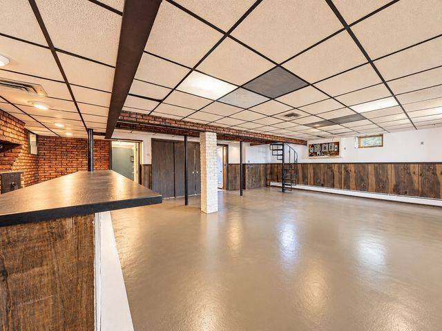 44 Essex St, Revere, MA 02151