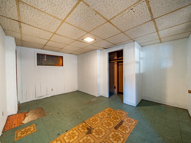 44 Essex St, Revere, MA 02151