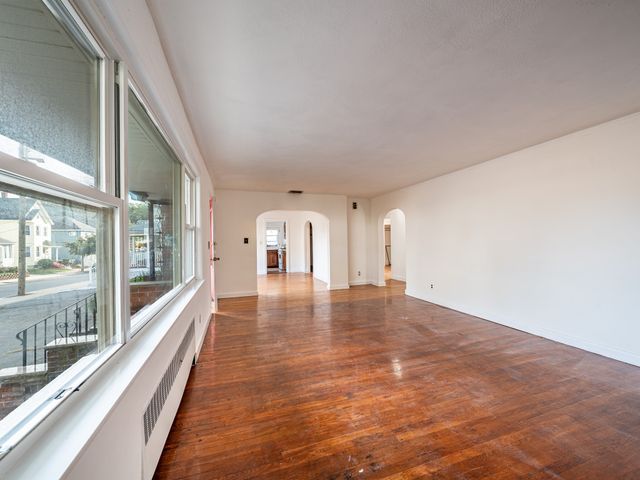 44 Essex St, Revere, MA 02151