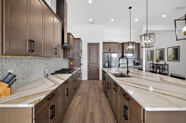 1088 SIGNET DRIVE, Apollo Beach, FL 33572