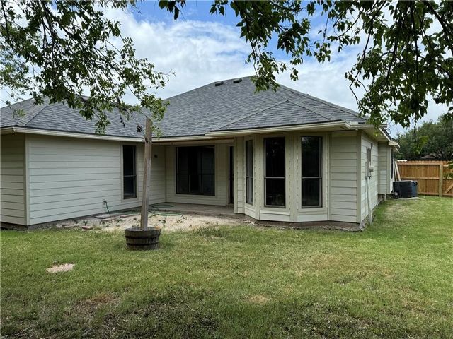 2842 Quebec Dr, Corpus Christi, TX 78414
