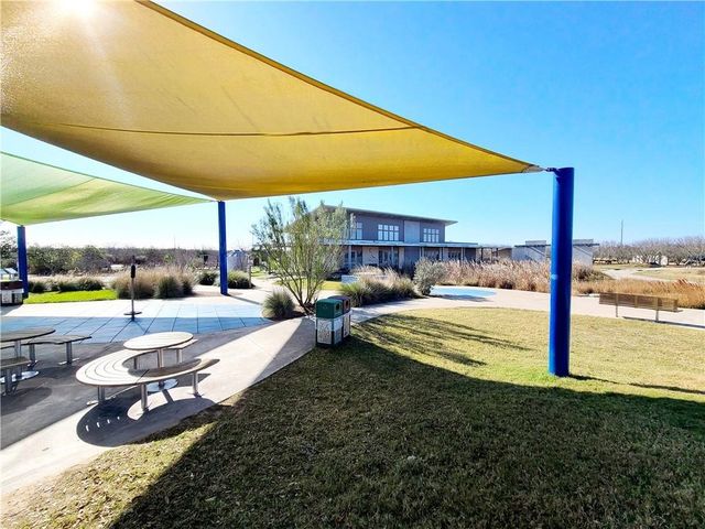 2842 Quebec Dr, Corpus Christi, TX 78414