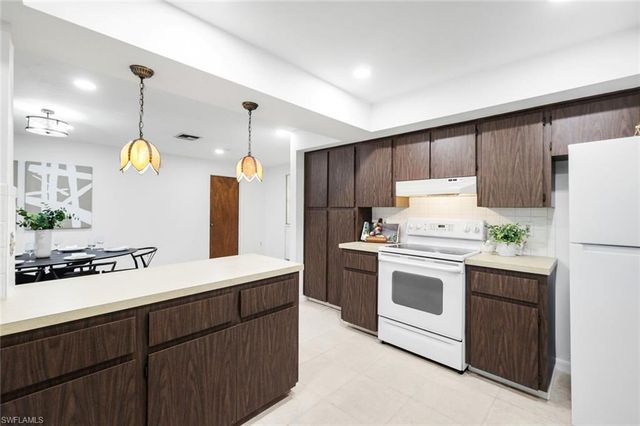 525 Weber BLVD N, Naples, FL 34120