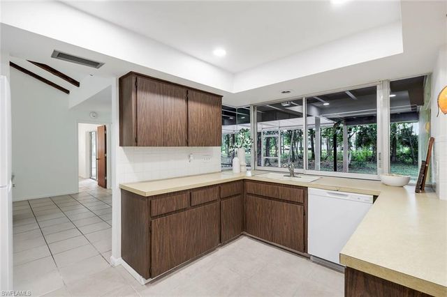 525 Weber BLVD N, Naples, FL 34120