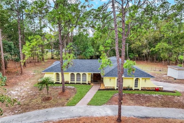 525 Weber BLVD N, Naples, FL 34120