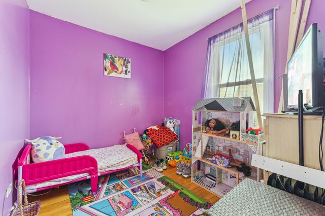 12324 S Morgan Street, Calumet Park, IL 60827