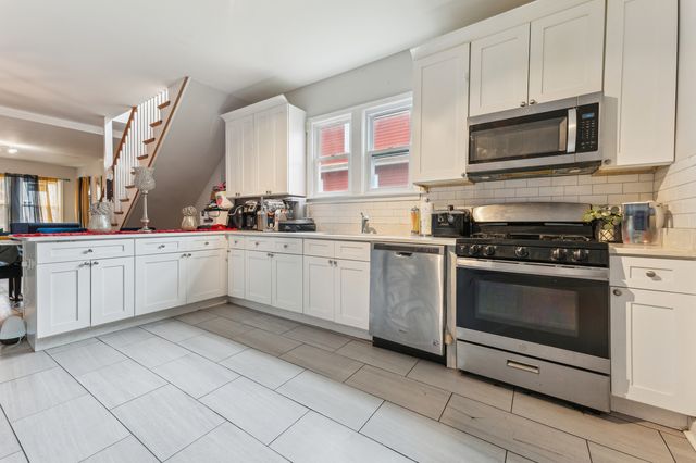 12324 S Morgan Street, Calumet Park, IL 60827