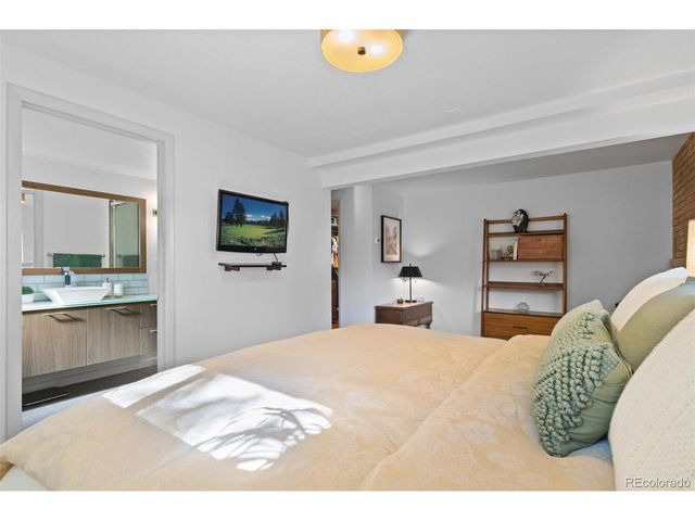 6530 E Colorado Dr, Denver, CO 80224