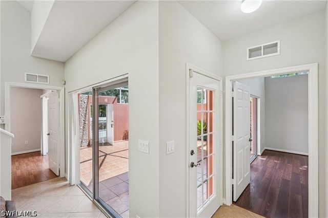 4337 Covey CIR 9C, Naples, FL 34109