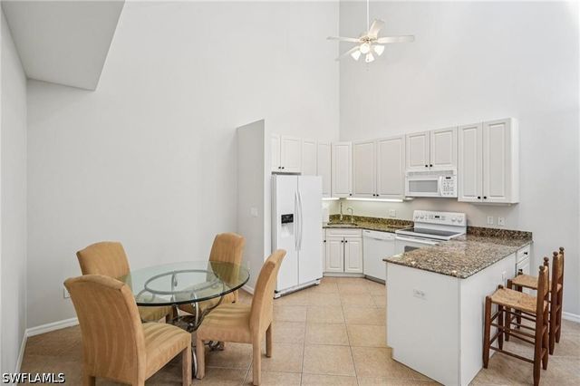 4337 Covey CIR 9C, Naples, FL 34109