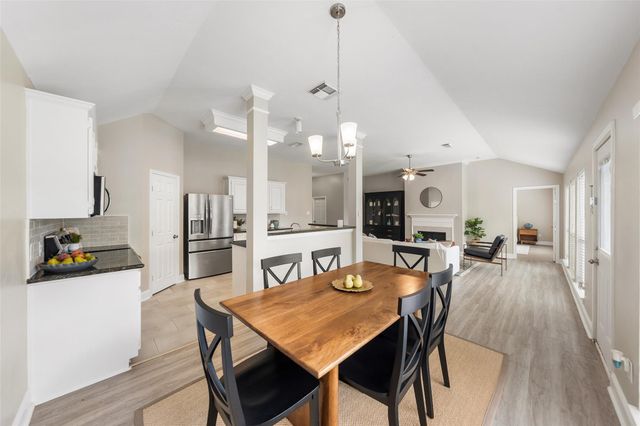 3806 Vinecrest Drive, Pearland, TX 77584