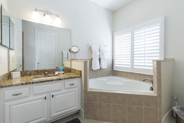 7909 SEA PEARL CIRCLE, Kissimmee, FL 34747