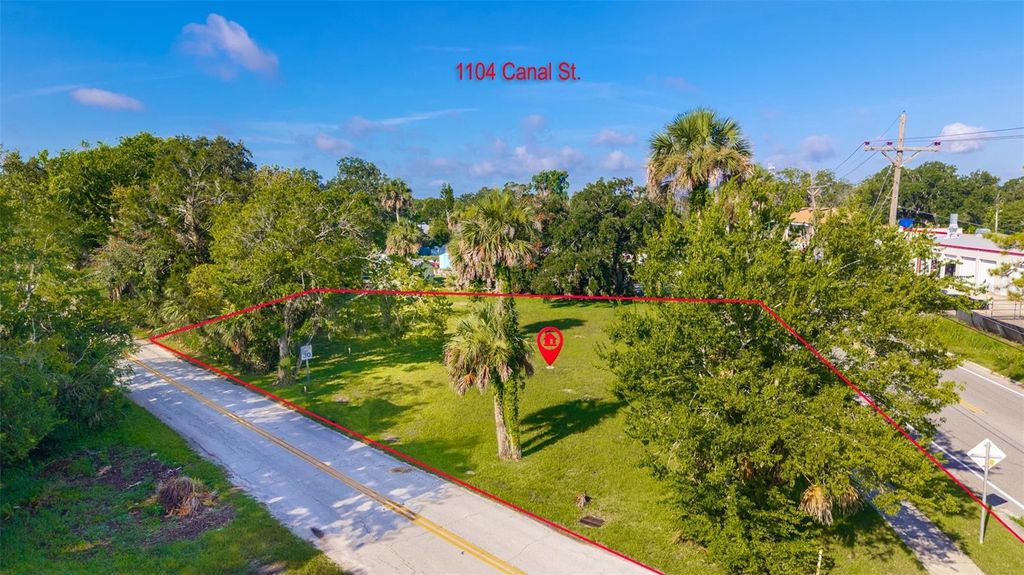 Image 12 of property listing at 1104 CANAL STREET, New Smyrna Beach, FL 32168
