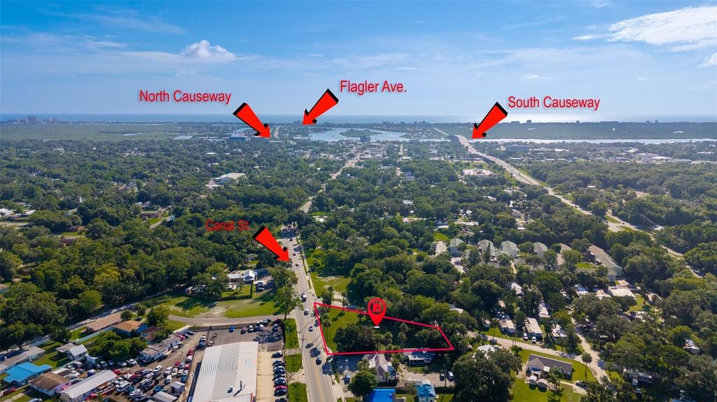 Image 5 of property listing at 1104 CANAL STREET, New Smyrna Beach, FL 32168