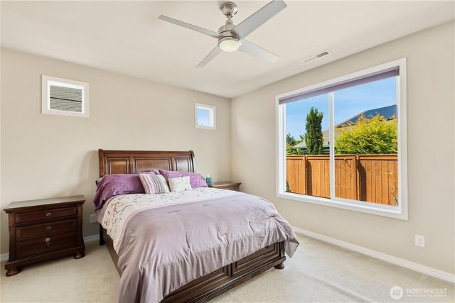 8218 Canton Avenue NE, Lacey, WA 98516