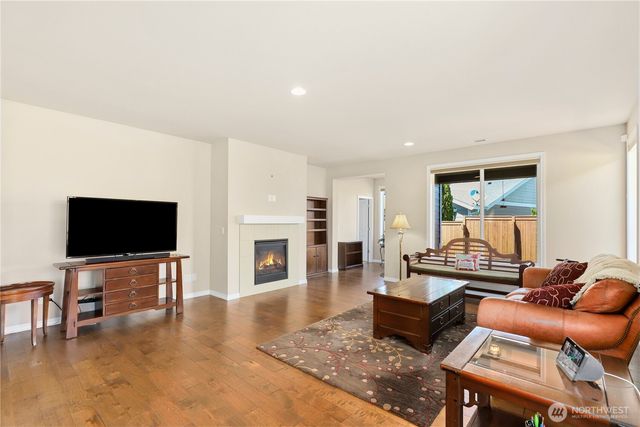 8218 Canton Avenue NE, Lacey, WA 98516