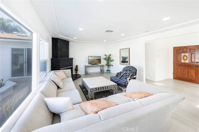 9645 ROSECRANS Avenue, Bellflower, CA 90706