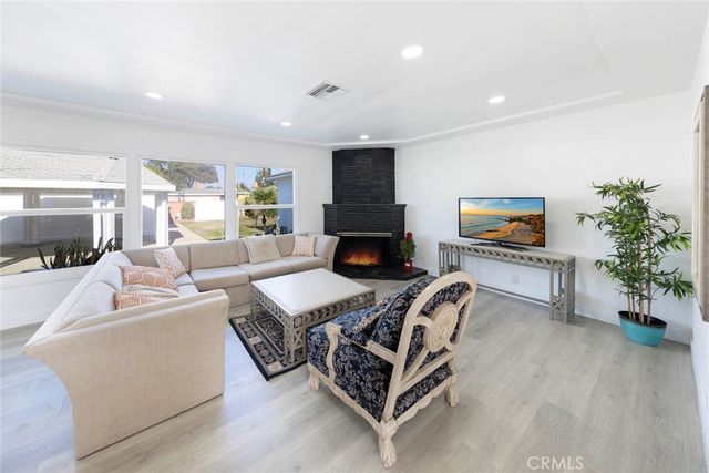 9645 ROSECRANS Avenue, Bellflower, CA 90706