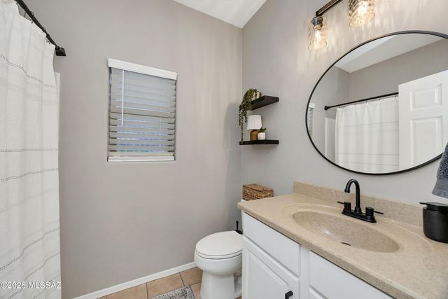 11145 W Fallen Willow Drive, Marana, AZ 85653