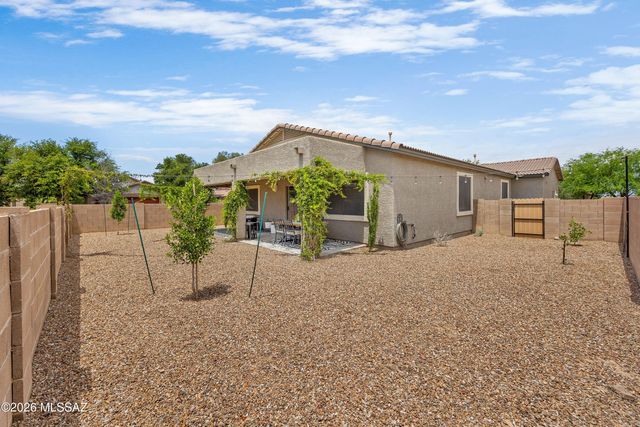 11145 W Fallen Willow Drive, Marana, AZ 85653