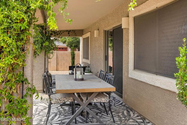 11145 W Fallen Willow Drive, Marana, AZ 85653