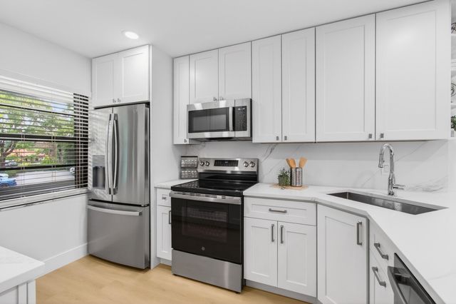 21691 Tall Palm Circle 3b, Boca Raton, FL 33433