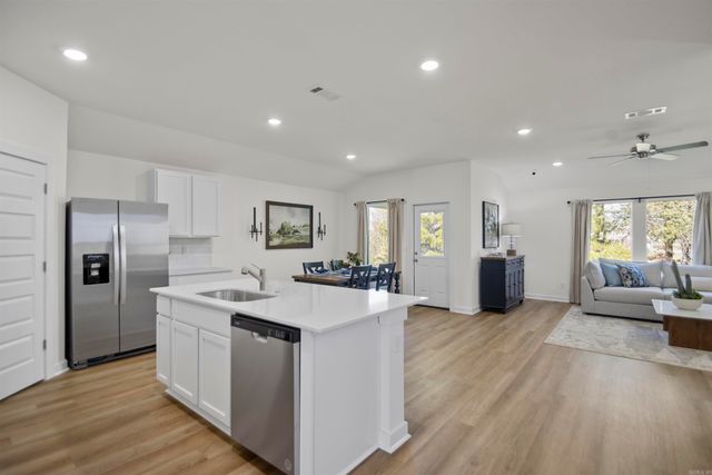 60 Wolfsbridge Loop, Cabot, AR 72023