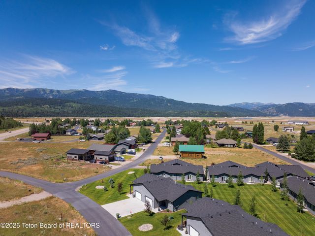 275 RIVER VIEW Circle 1, Alpine, WY 83128 property photo