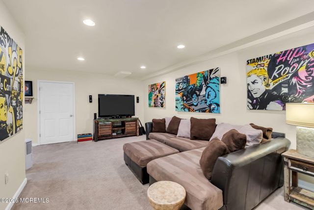 85 Valley Avenue, Highlands, NJ 07732