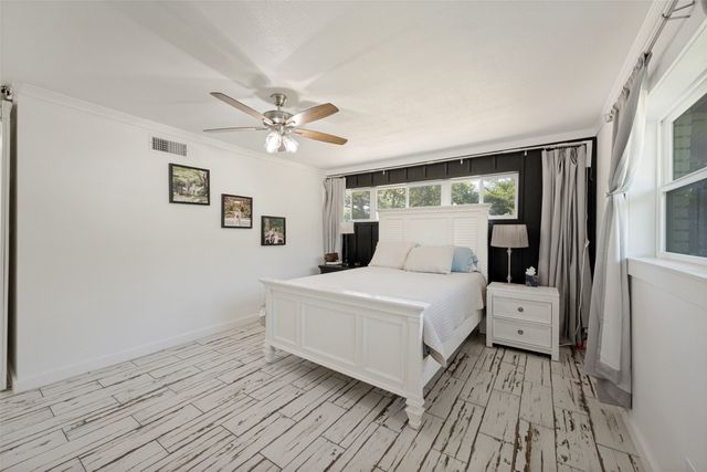 4708 Holiday Lane E, North Richland Hills, TX 76180