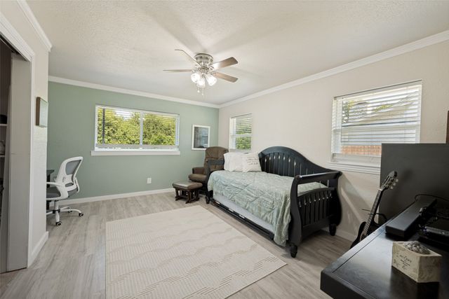4708 Holiday Lane E, North Richland Hills, TX 76180