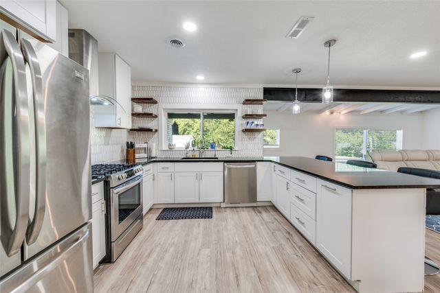 4708 Holiday Lane E, North Richland Hills, TX 76180