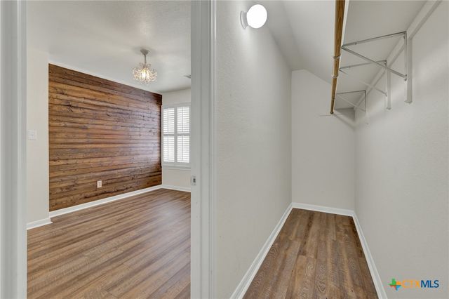 2043 Nevada Street, San Marcos, TX 78666