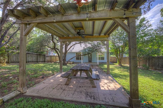 2043 Nevada Street, San Marcos, TX 78666