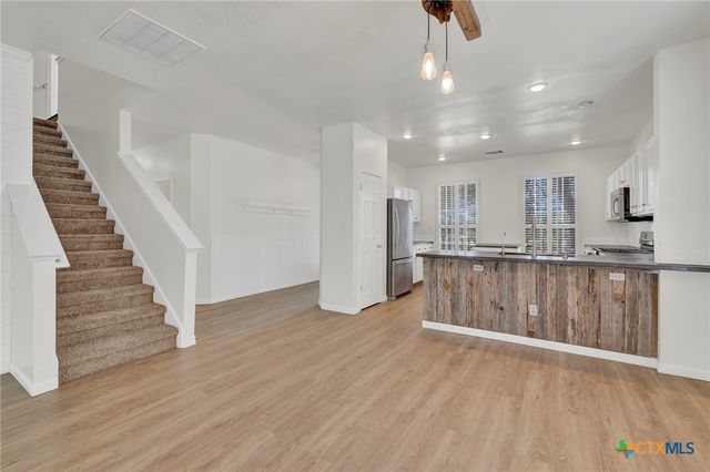 2043 Nevada Street, San Marcos, TX 78666
