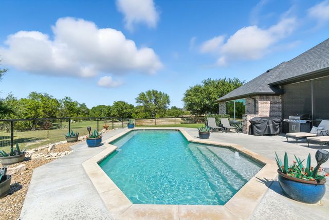 1049 Timber Hills Drive, Weatherford, TX 76087