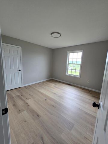 97 Boone Trail, London, KY 40744
