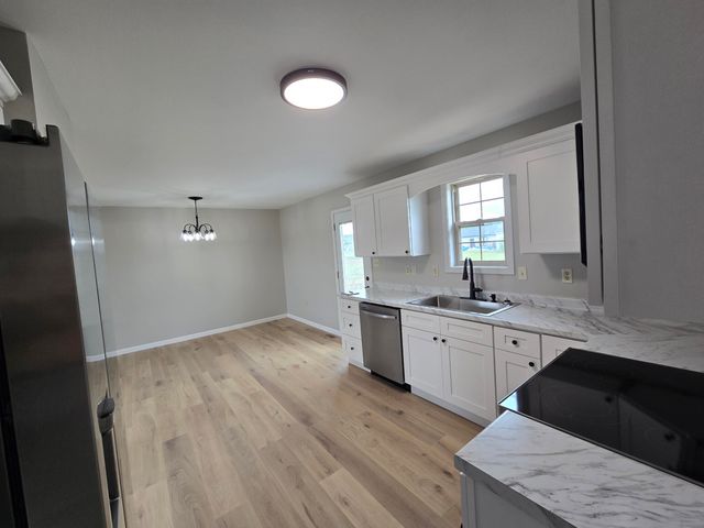 97 Boone Trail, London, KY 40744