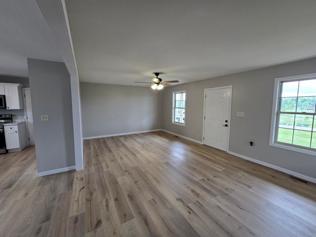 97 Boone Trail, London, KY 40744