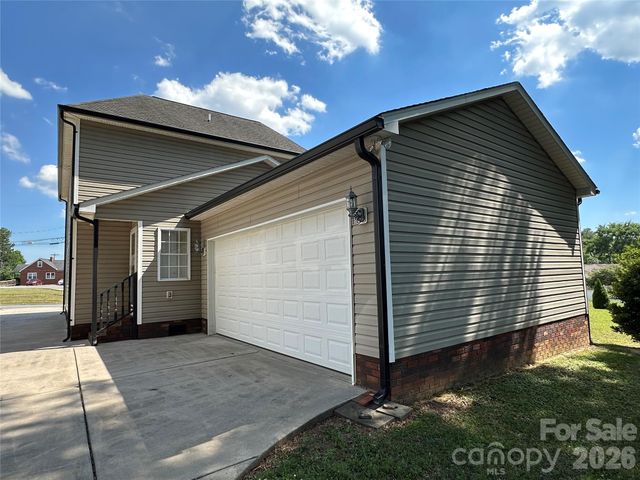 165 Bishop Lane, Concord, NC 28025