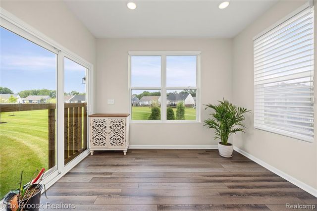 30153 Turtle Creek, New Hudson, MI 48165