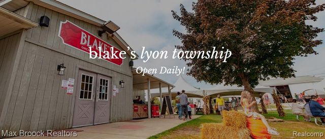 30153 Turtle Creek, New Hudson, MI 48165