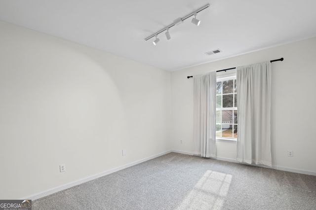 6 Eagle Court, Newnan, GA 30265