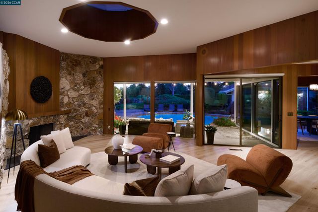2305 Saddleback Dr, Danville, CA 94506