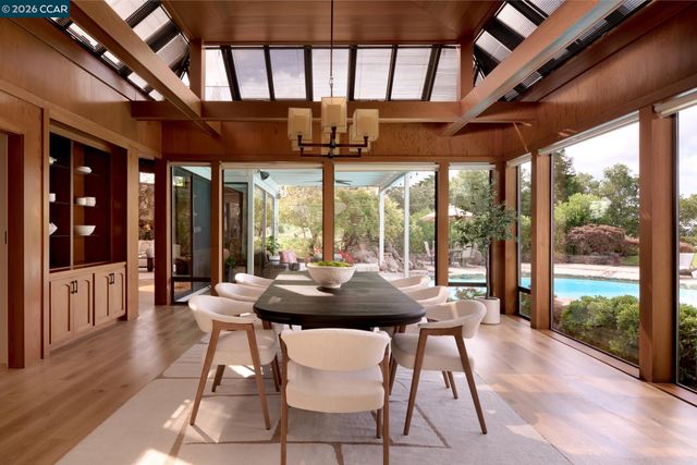 2305 Saddleback Dr, Danville, CA 94506