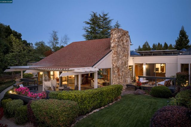 2305 Saddleback Dr, Danville, CA 94506