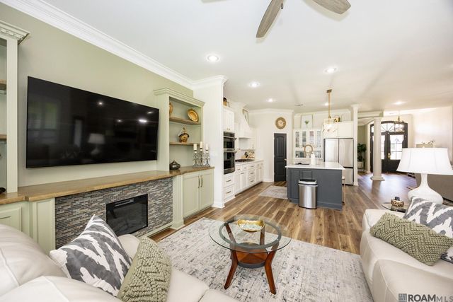 16123 Magnolia Trace Pkwy, Baton Rouge, LA 70817