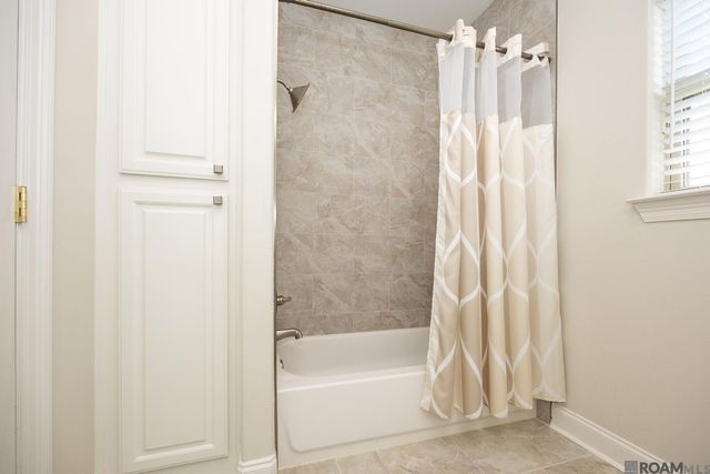 16123 Magnolia Trace Pkwy, Baton Rouge, LA 70817