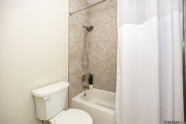 16123 Magnolia Trace Pkwy, Baton Rouge, LA 70817