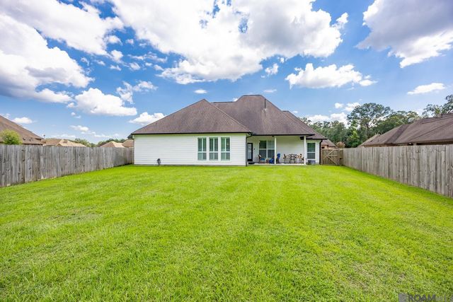 16123 Magnolia Trace Pkwy, Baton Rouge, LA 70817